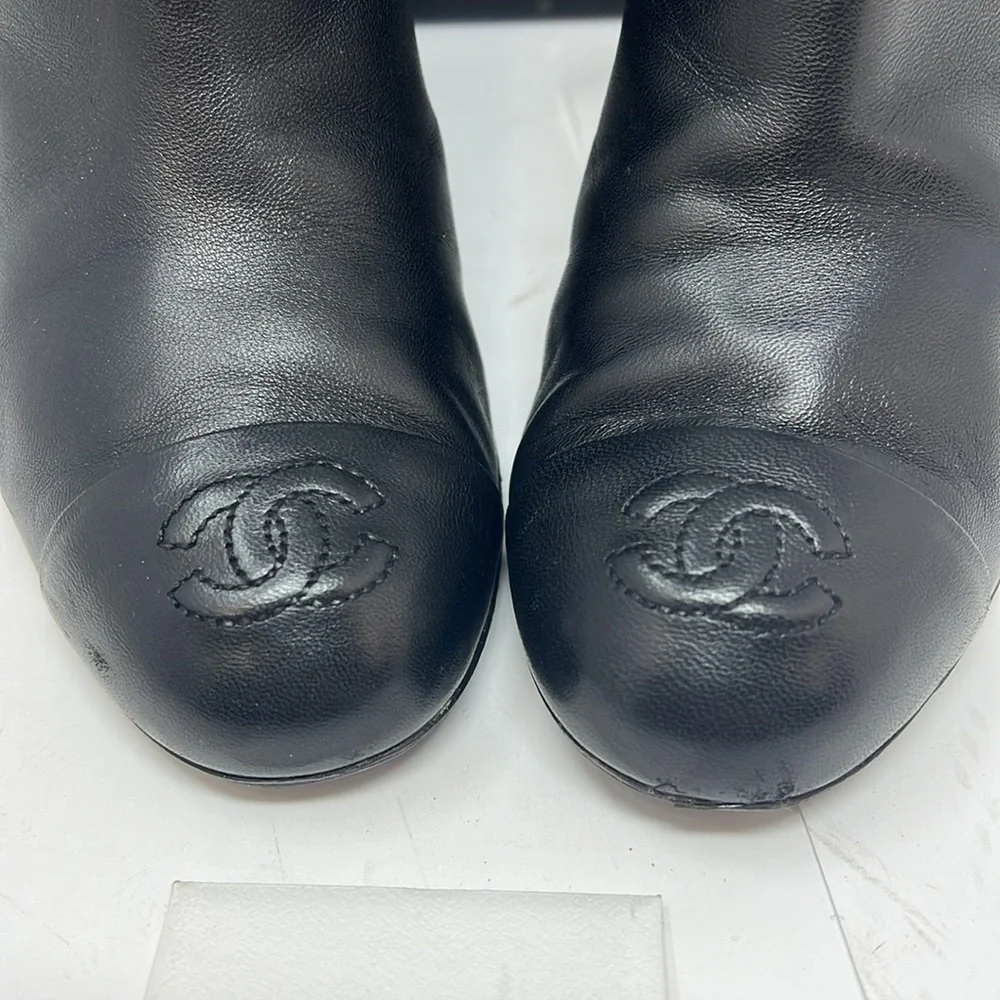 Chanel Sz 38 Short Lambskin Pull On 3.5”Heel Boots Booties